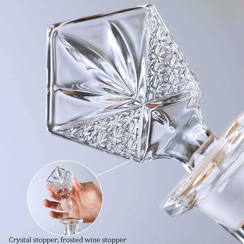 Single Pcs Crystal Wine Decanter, Transparent Glass Whiskey Aerator Decanter - 700ML