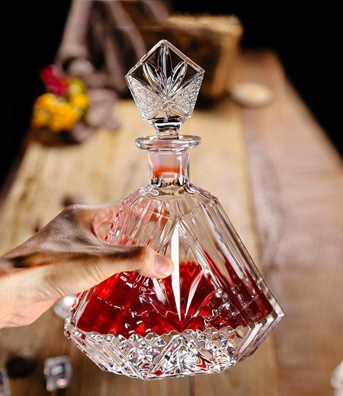 Single Pcs Crystal Wine Decanter, Transparent Glass Whiskey Aerator Decanter - 700ML