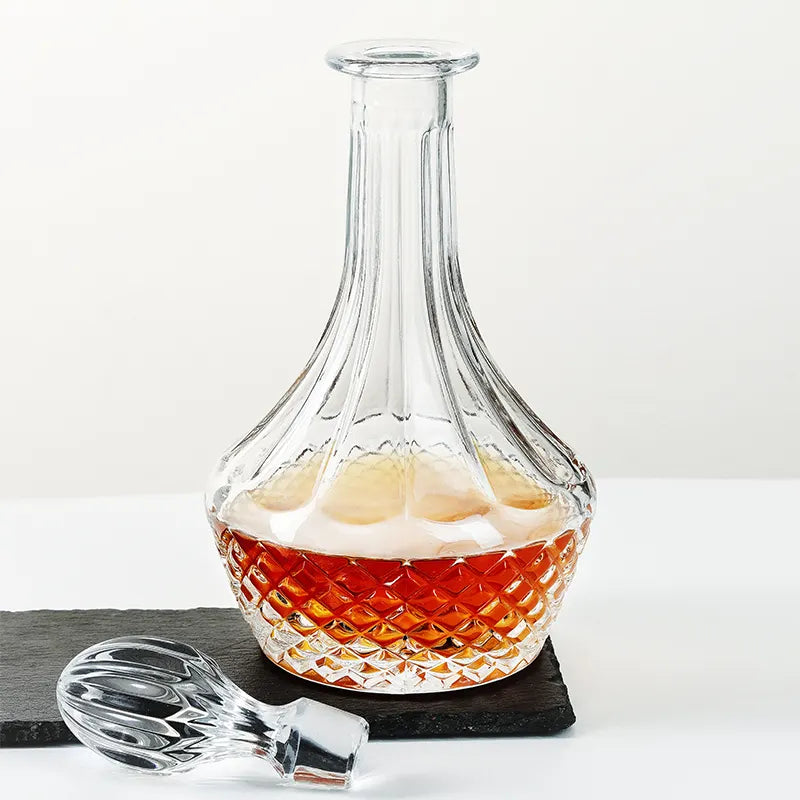 Single Classical Round Crystal Whisky Decanter - 1000ML