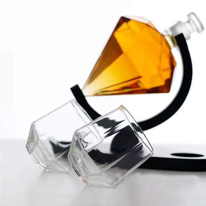 Diamond Whiskey Decanter Set with 2 Glasses and Wood Stand - 1000ML