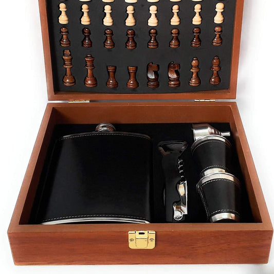 Leather Hip Flask 18 Oz (235 ml) with Chess Board Set