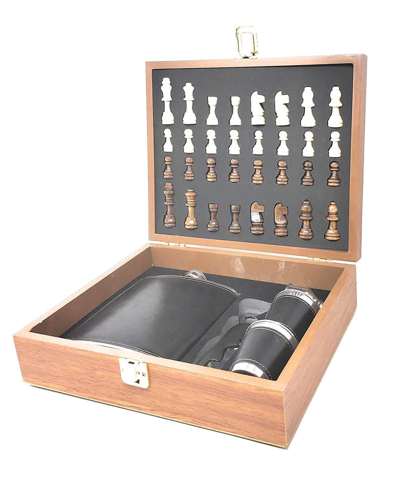 Leather Hip Flask 18 Oz (235 ml) with Chess Board Set