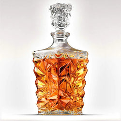 Crystal Clear Single Decanter Perfect for Serving -Diamond Cut Glass Decanter - 850ML