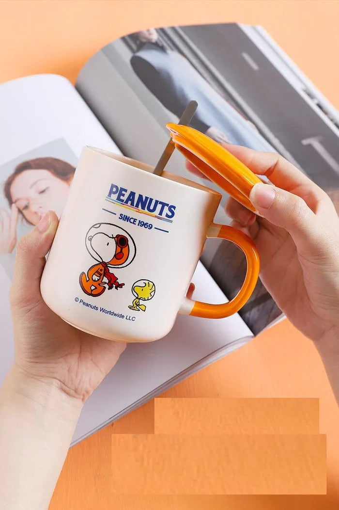 Snoopy Ceramic Coffee Mug - Coffee Mug with Lid, Design May Very-Pack of 01