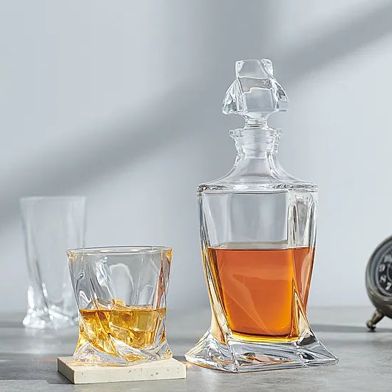 WHISKY TWIST DESIGN SINGLE DECANTER - 700ML