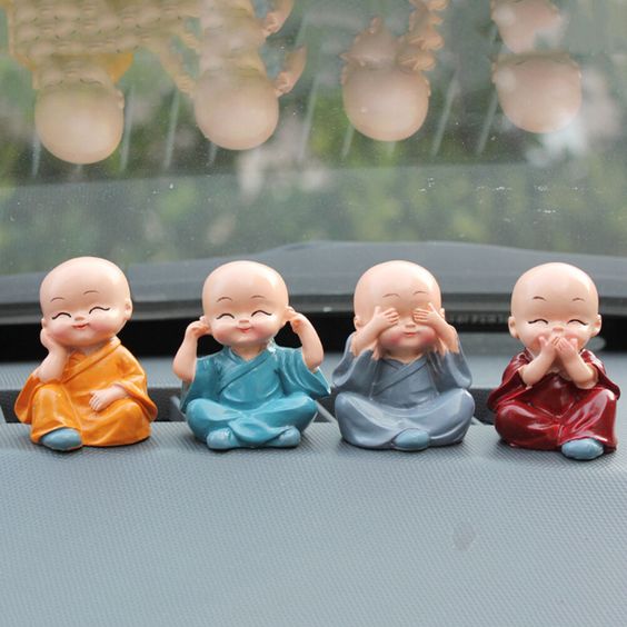 LITTLE BUDDHA MONK STATUES